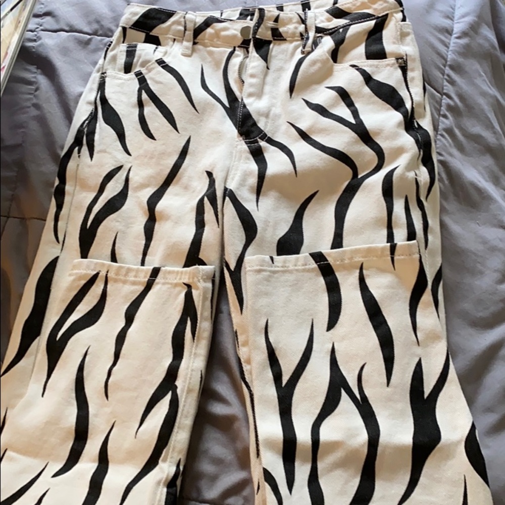 flame print jeans